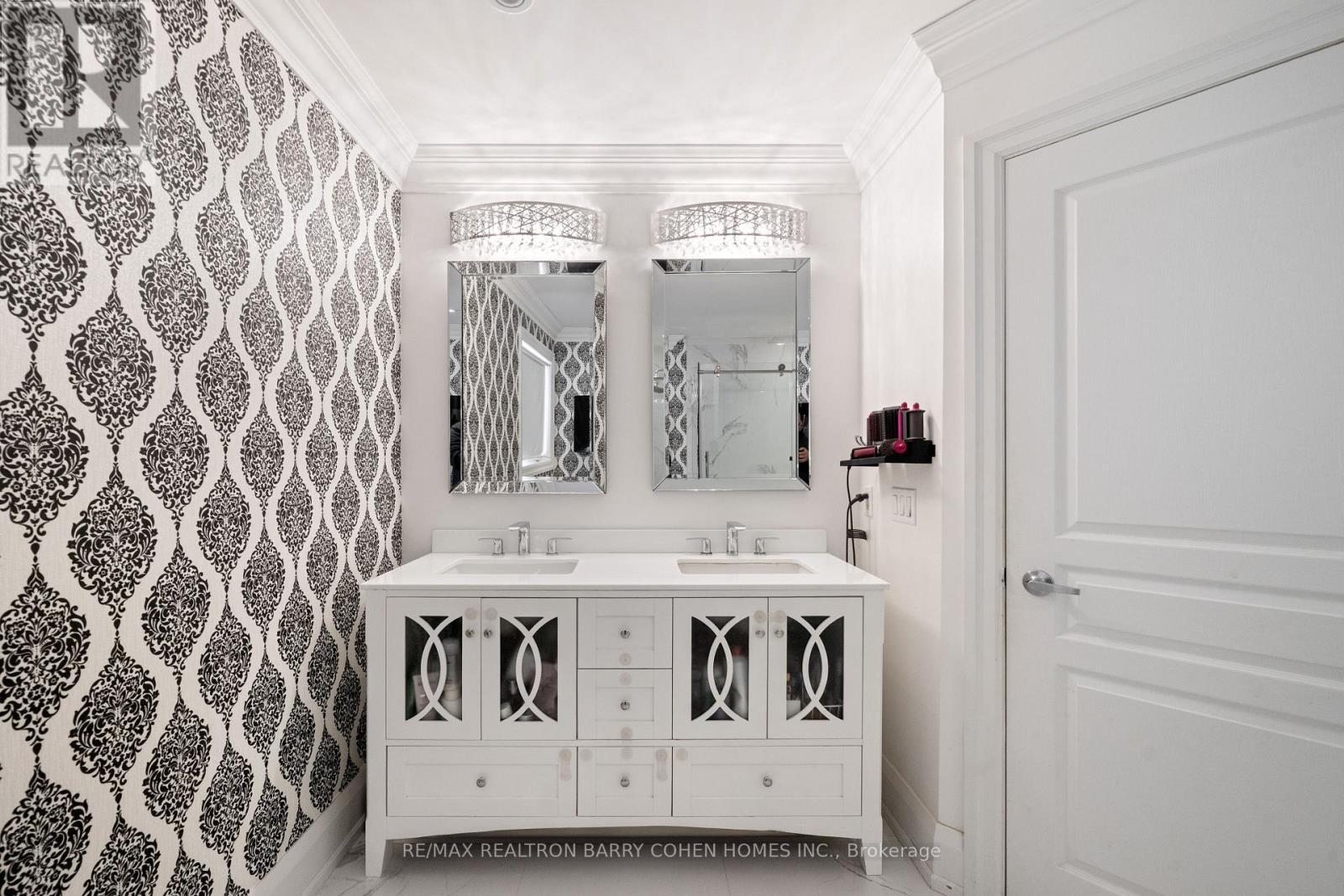 17 Lourakis Street, Richmond Hill, Ontario  L4E 0J5 - Photo 17 - N12604942