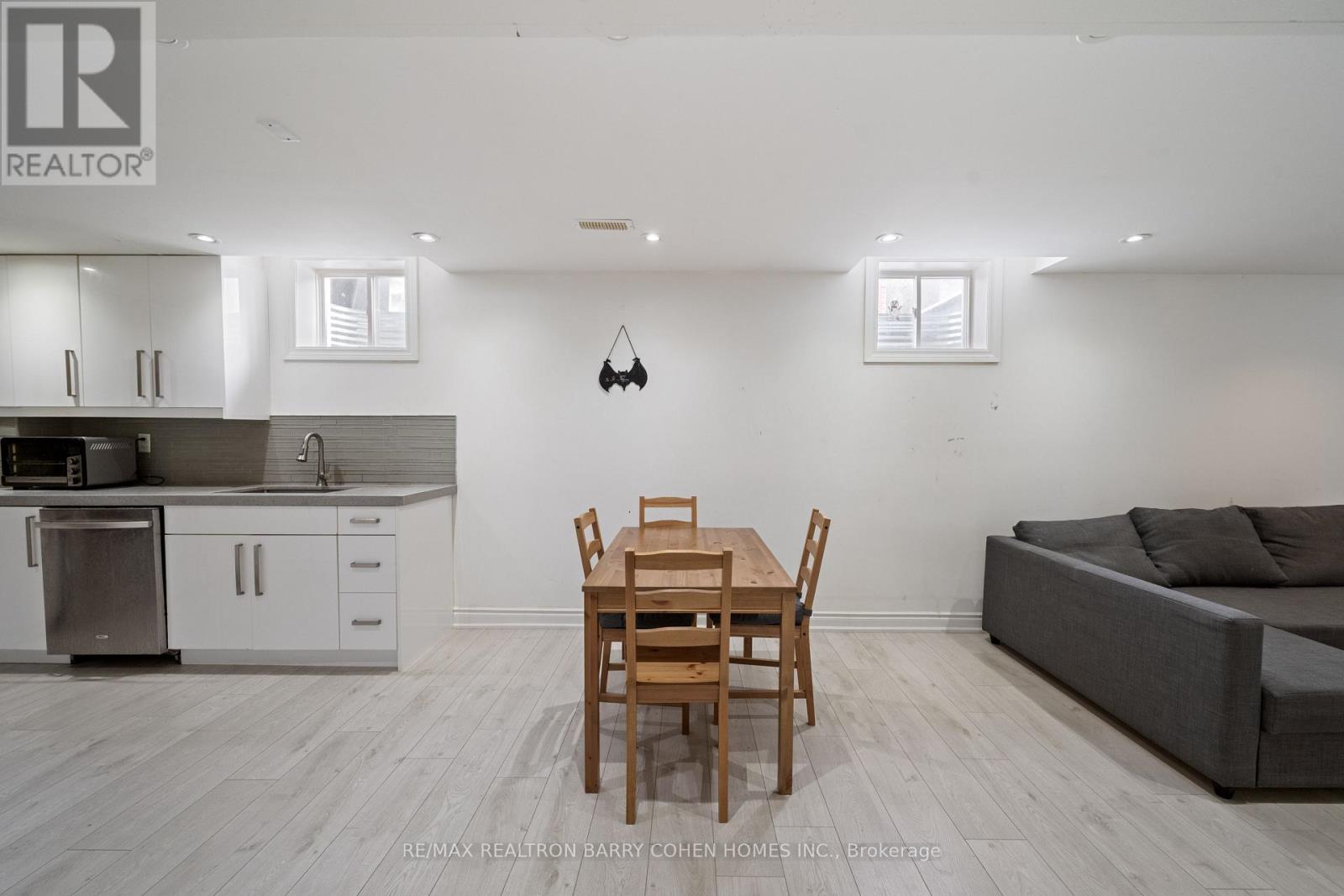 17 Lourakis Street, Richmond Hill, Ontario  L4E 0J5 - Photo 28 - N12604942