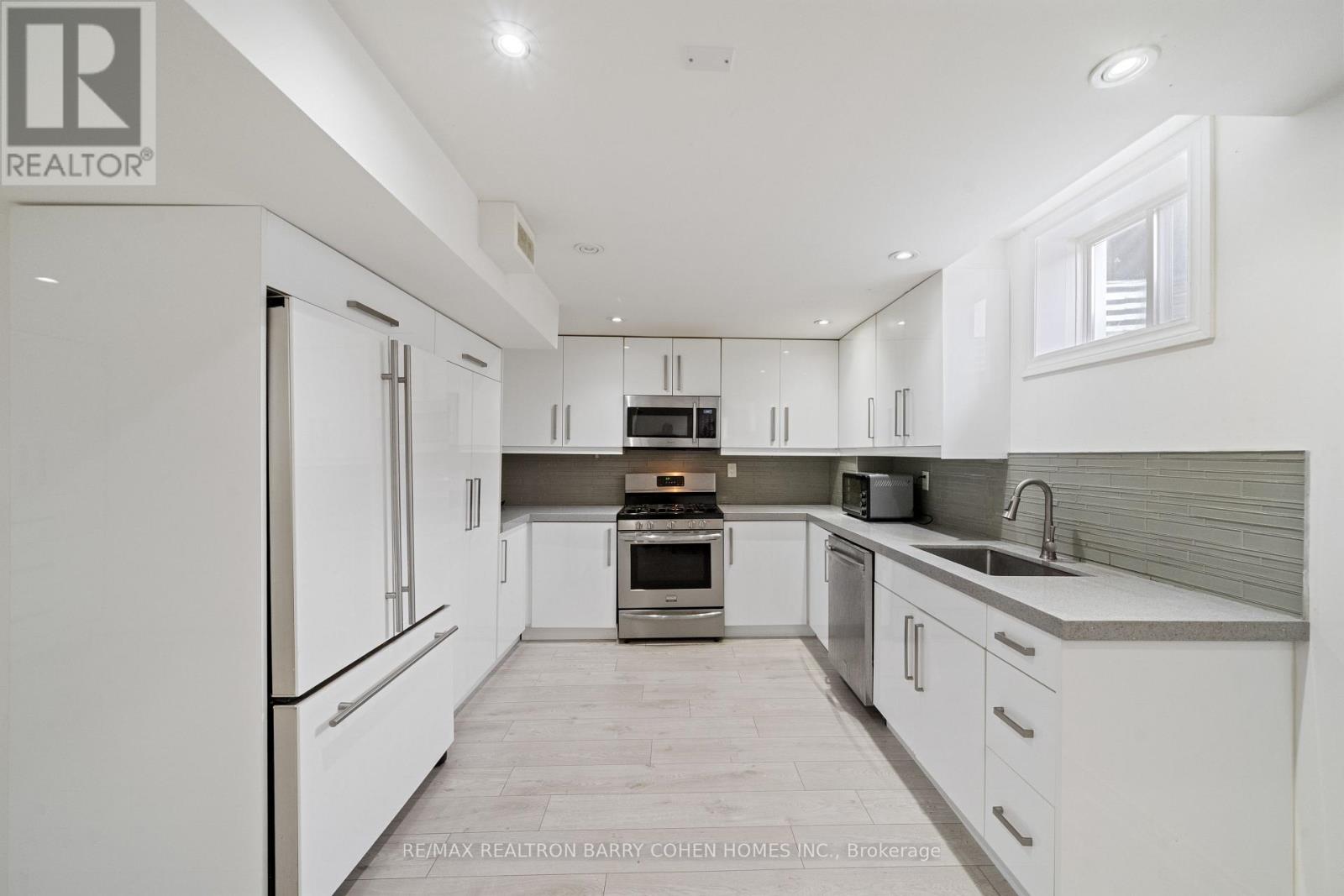 17 Lourakis Street, Richmond Hill, Ontario  L4E 0J5 - Photo 29 - N12604942