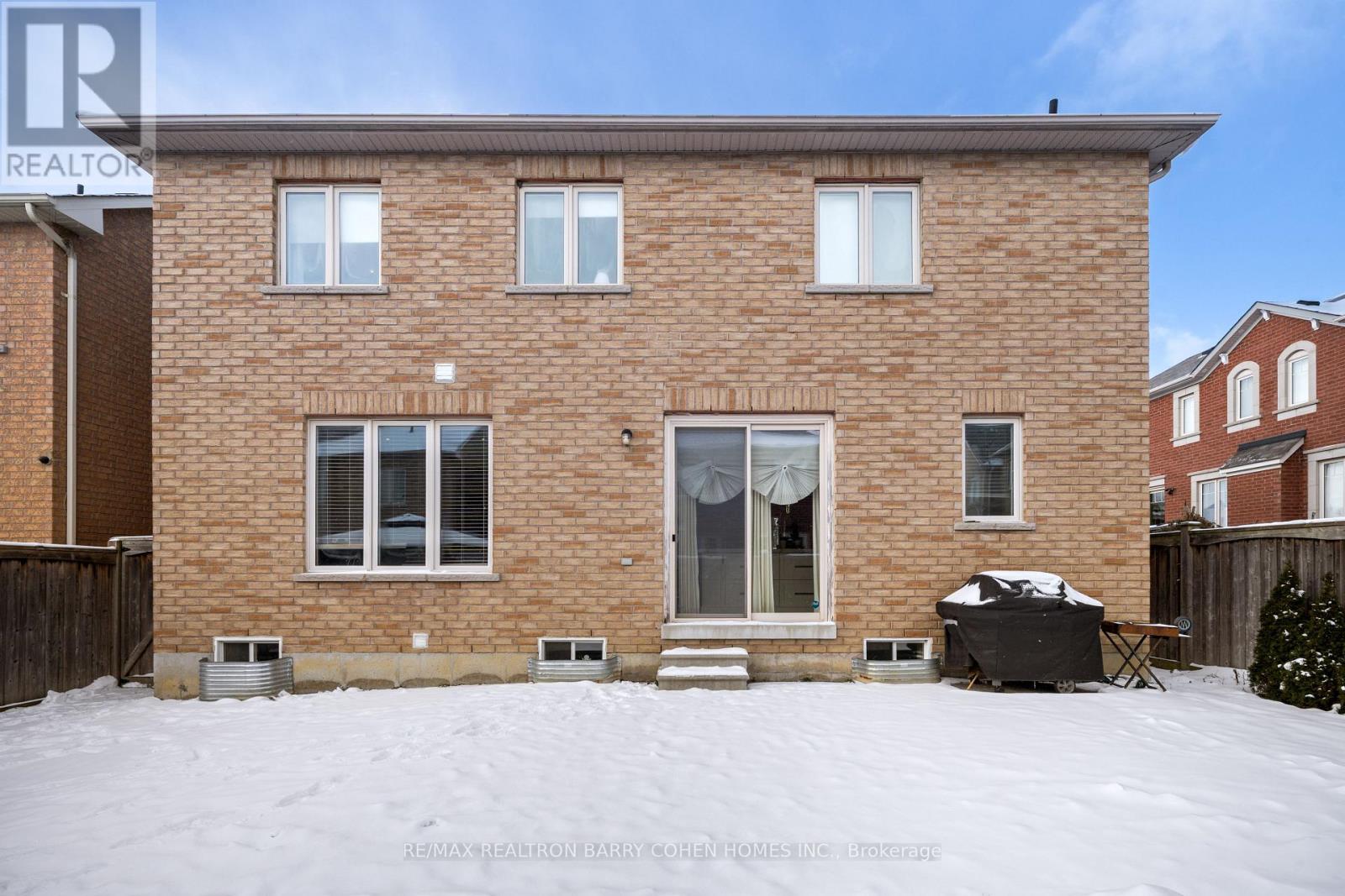 17 Lourakis Street, Richmond Hill, Ontario  L4E 0J5 - Photo 35 - N12604942