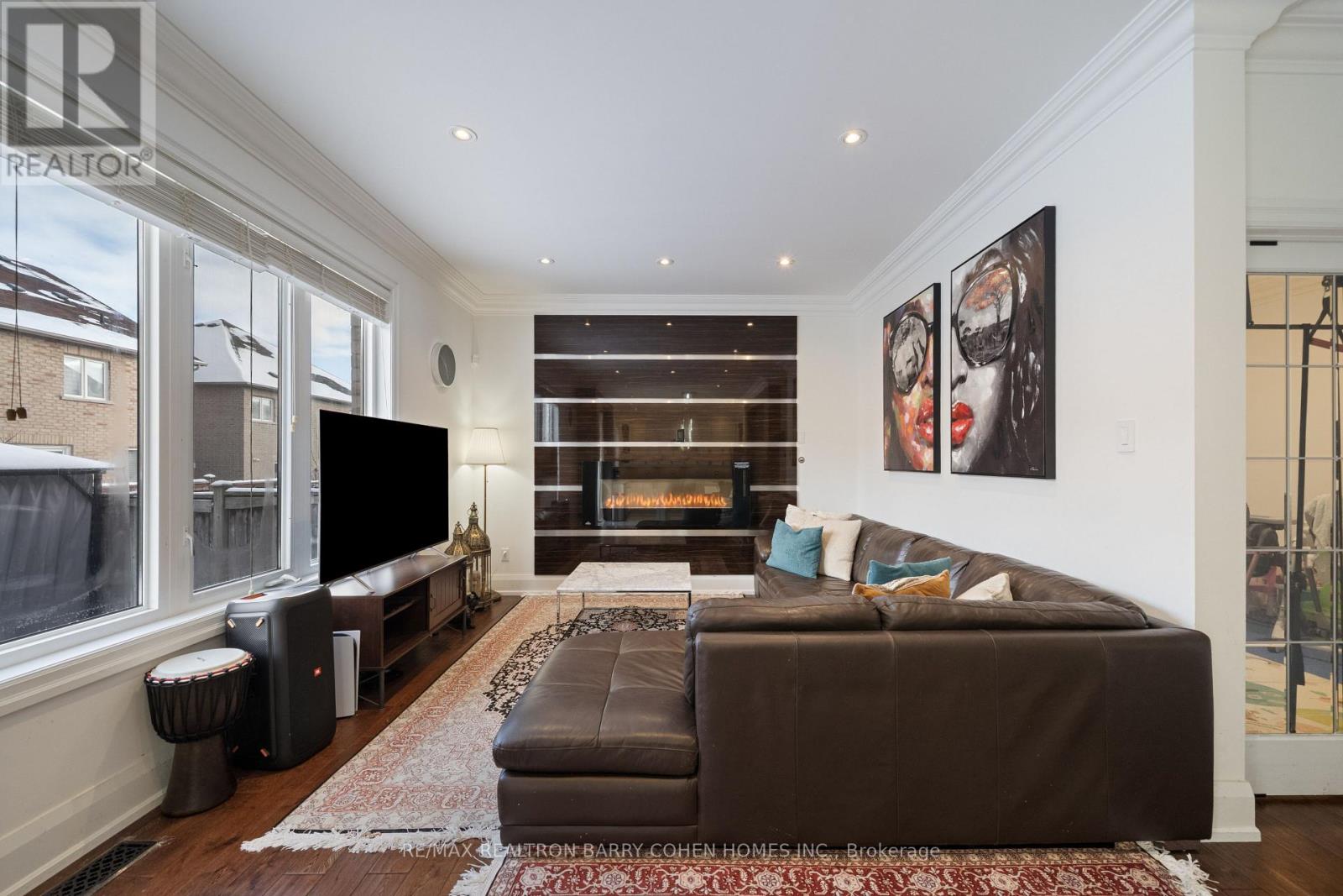 17 Lourakis Street, Richmond Hill, Ontario  L4E 0J5 - Photo 7 - N12604942