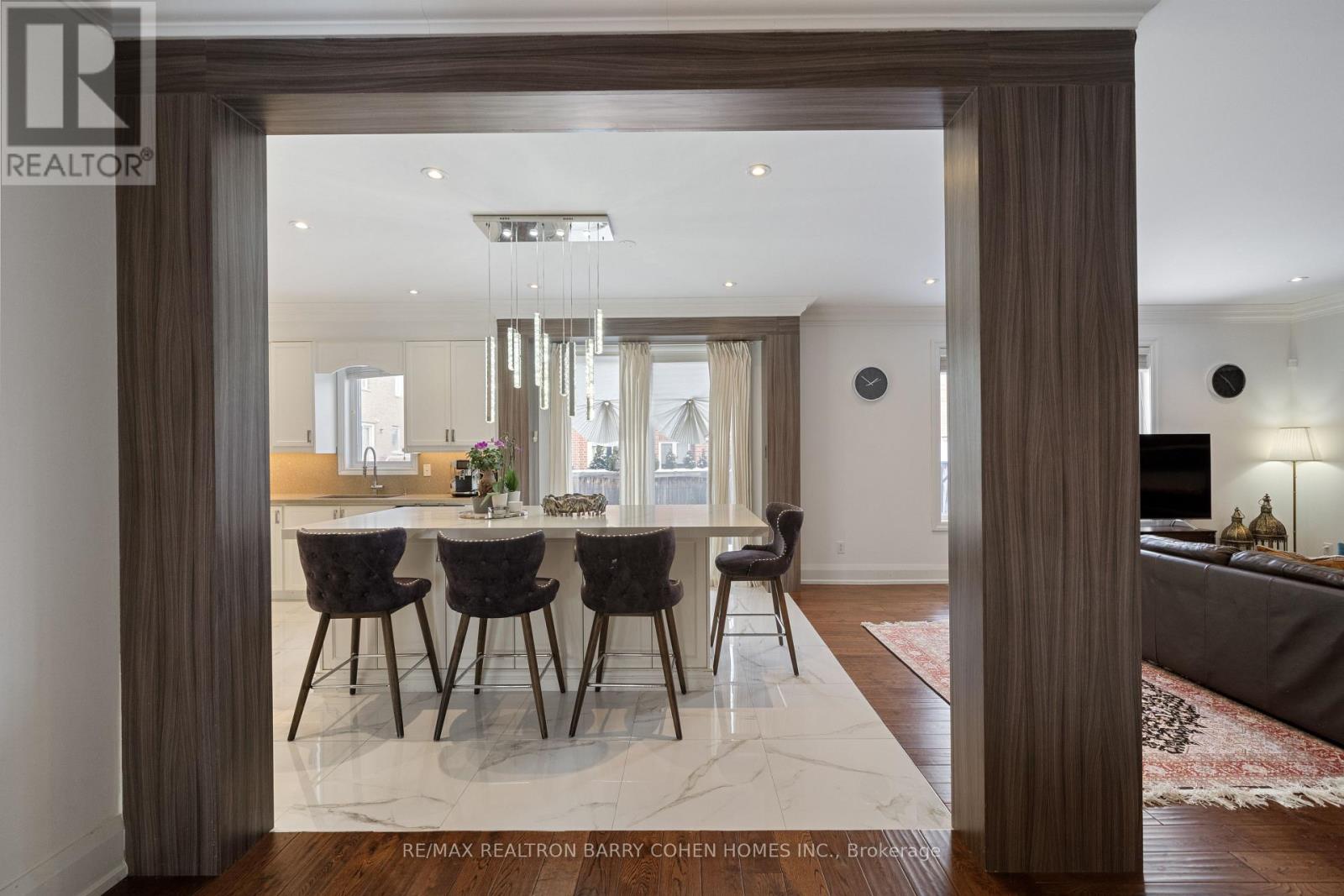 17 Lourakis Street, Richmond Hill, Ontario  L4E 0J5 - Photo 8 - N12604942