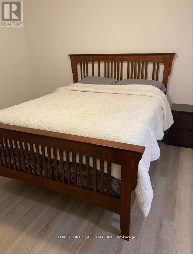 499 Beverley Glen Boulevard, Vaughan, Ontario  L4J 7S1 - Photo 6 - N12605014