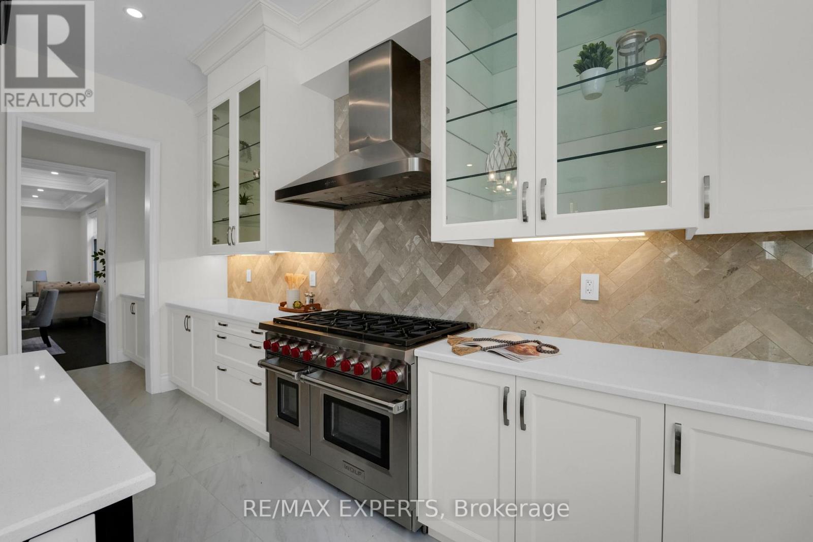 136 Lady Jessica Drive, Vaughan, Ontario  L6A 4Z7 - Photo 11 - N12605016