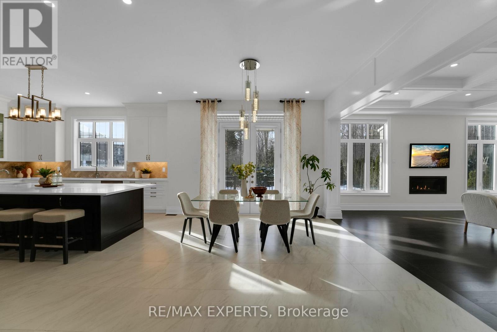 136 Lady Jessica Drive, Vaughan, Ontario  L6A 4Z7 - Photo 9 - N12605016