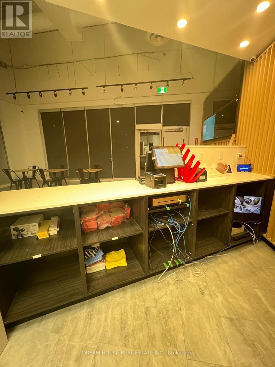 1a - 1 Market Lane, Wasaga Beach, Ontario  L9Z 0B6 - Photo 5 - S12604914