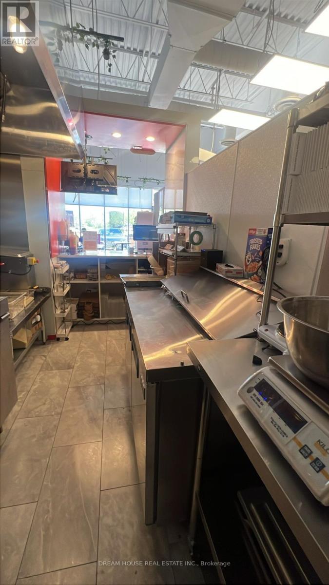 1a - 1 Market Lane, Wasaga Beach, Ontario  L9Z 0B6 - Photo 7 - S12604914