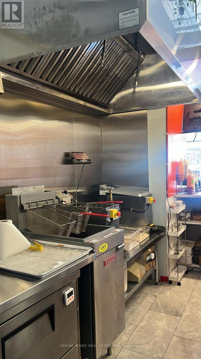 1a - 1 Market Lane, Wasaga Beach, Ontario  L9Z 0B6 - Photo 9 - S12604914