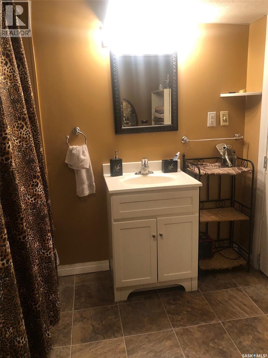 204 Charter Avenue, Canora, Saskatchewan  S0A 0L0 - Photo 30 - SK025260