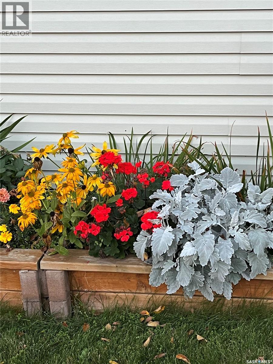 214 Clinton Place, Swift Current, Saskatchewan  S9H 4K2 - Photo 35 - SK025258