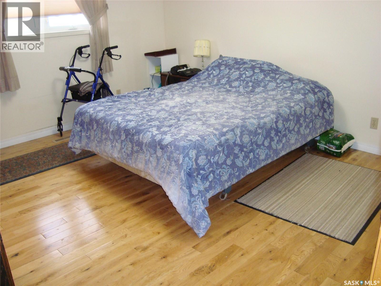 111 2nd Street E, Kyle, Saskatchewan  S0L 1T0 - Photo 11 - SK025232