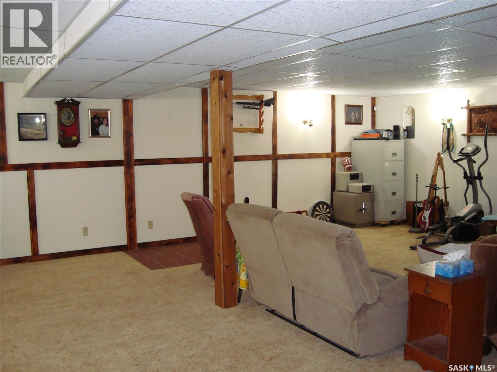 111 2nd Street E, Kyle, Saskatchewan  S0L 1T0 - Photo 14 - SK025232