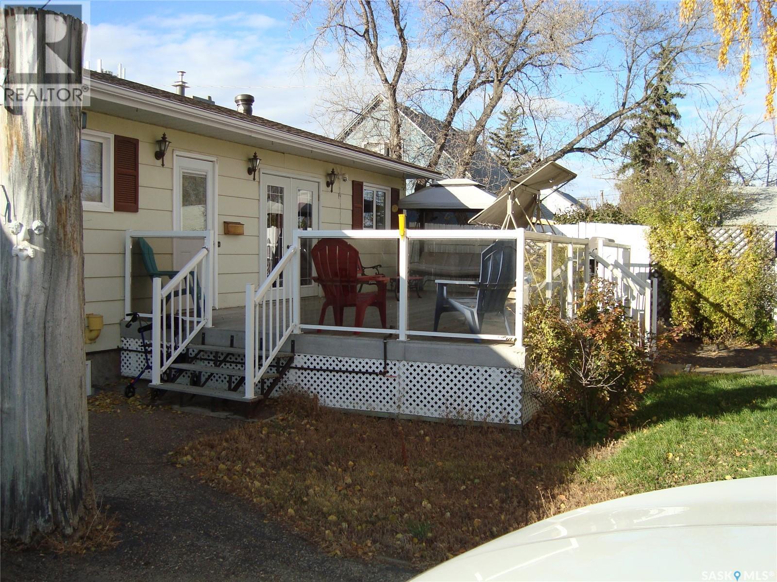 111 2nd Street E, Kyle, Saskatchewan  S0L 1T0 - Photo 24 - SK025232