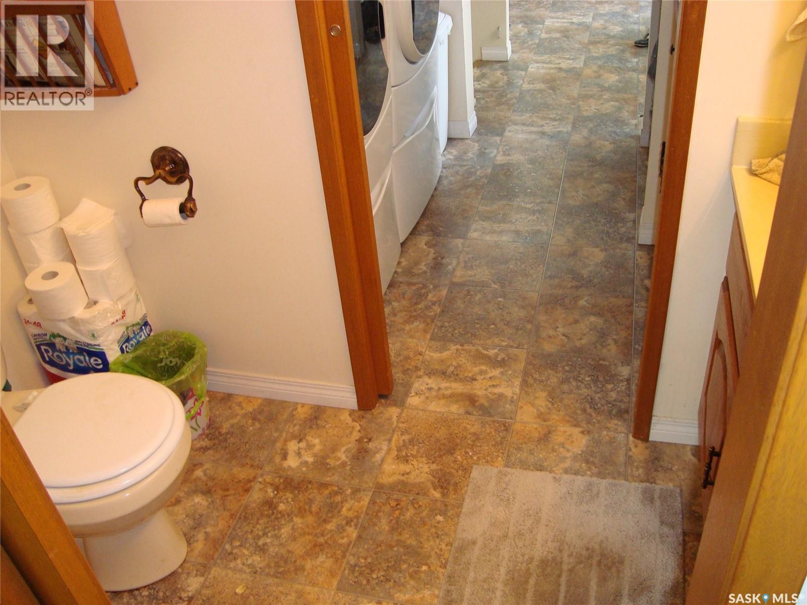 111 2nd Street E, Kyle, Saskatchewan  S0L 1T0 - Photo 8 - SK025232