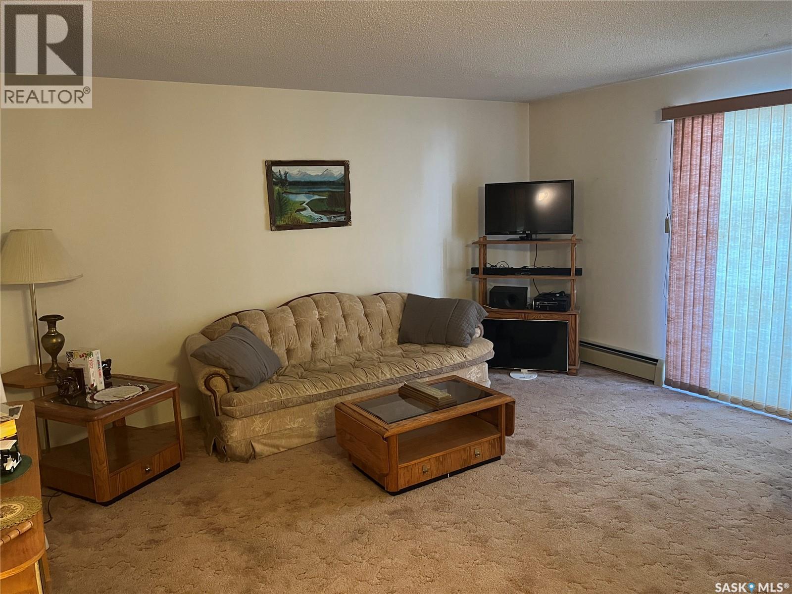 102 115 8th Street Ne, Weyburn, Saskatchewan  S4H 1E1 - Photo 7 - SK025174