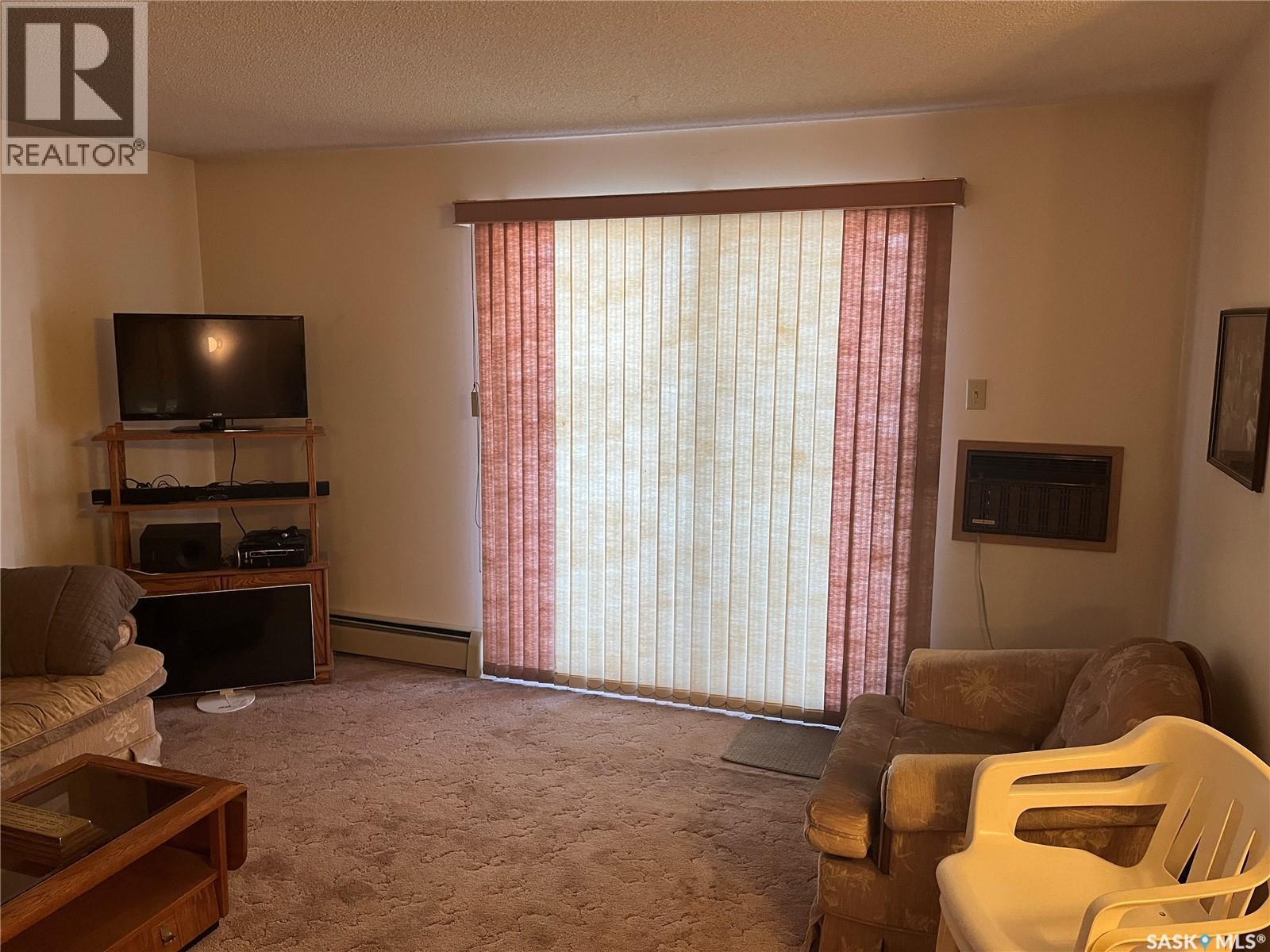 102 115 8th Street Ne, Weyburn, Saskatchewan  S4H 1E1 - Photo 9 - SK025174