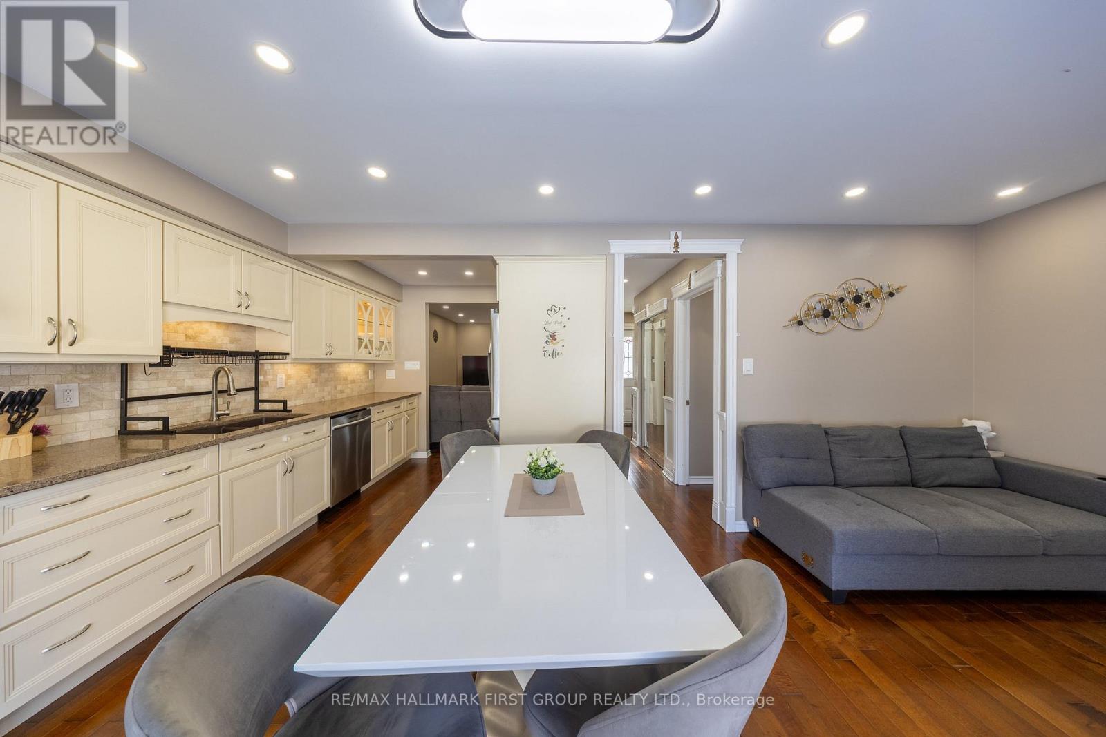 50 Goskin Court, Toronto, Ontario  M1B 1J3 - Photo 11 - E12603516