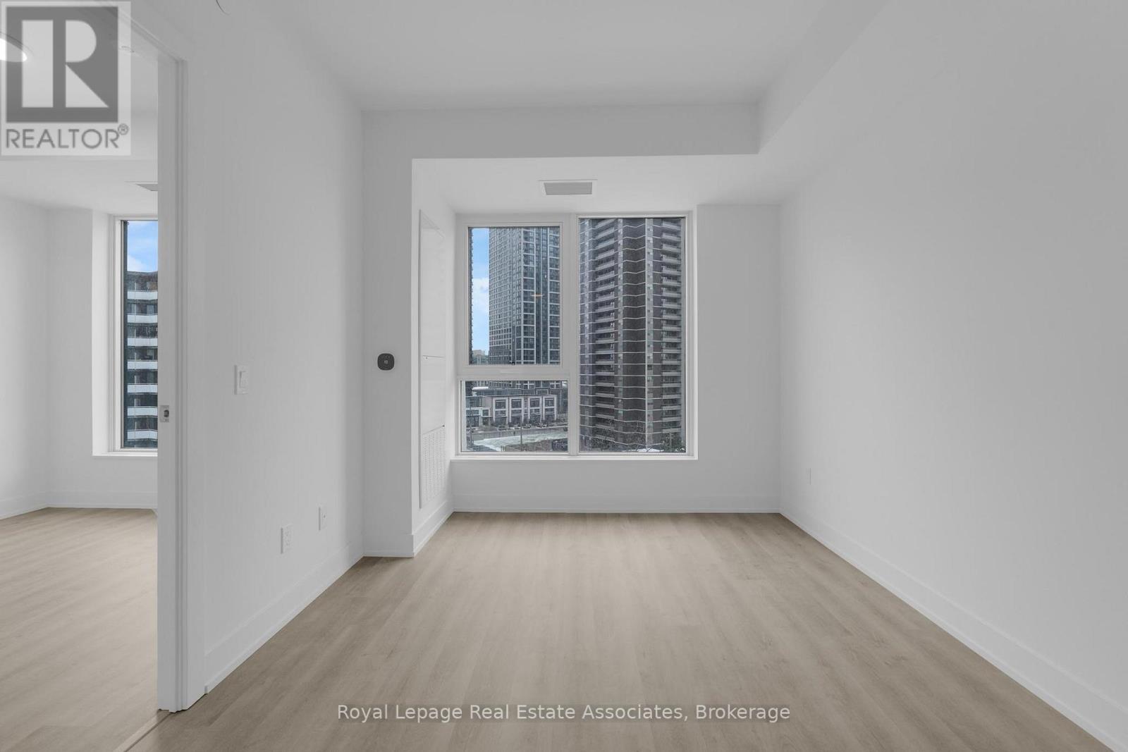 805 - 60 Central Park Roadway, Toronto, Ontario M9A 3K1 - Photo 10 - W12604960