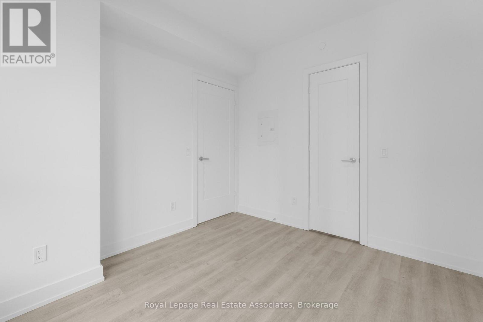 805 - 60 Central Park Roadway, Toronto, Ontario M9A 3K1 - Photo 12 - W12604960