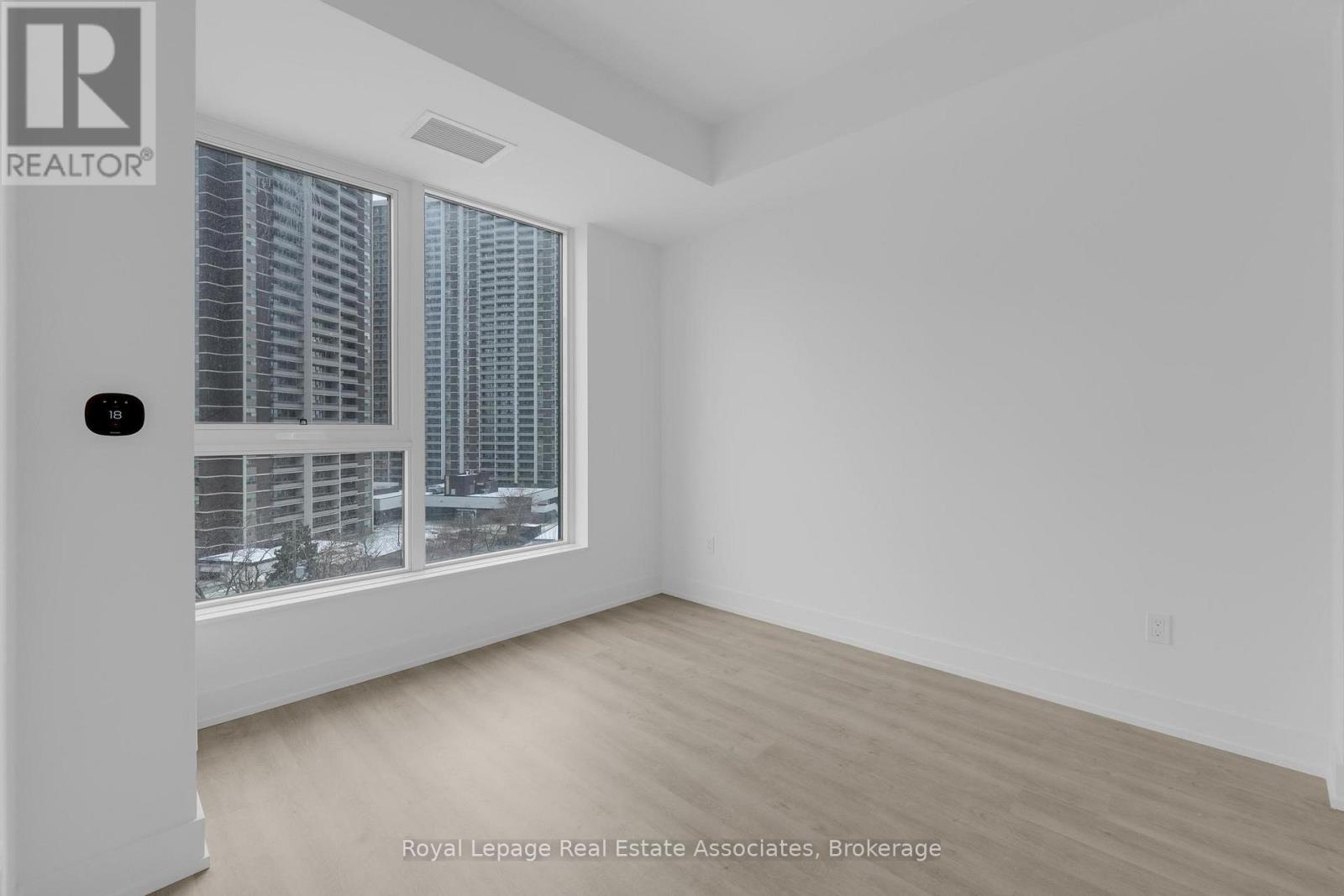 805 - 60 Central Park Roadway, Toronto, Ontario M9A 3K1 - Photo 6 - W12604960