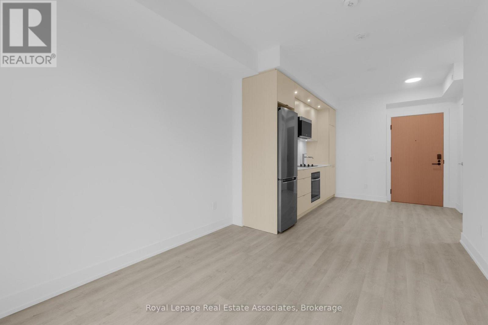 805 - 60 Central Park Roadway, Toronto, Ontario M9A 3K1 - Photo 9 - W12604960