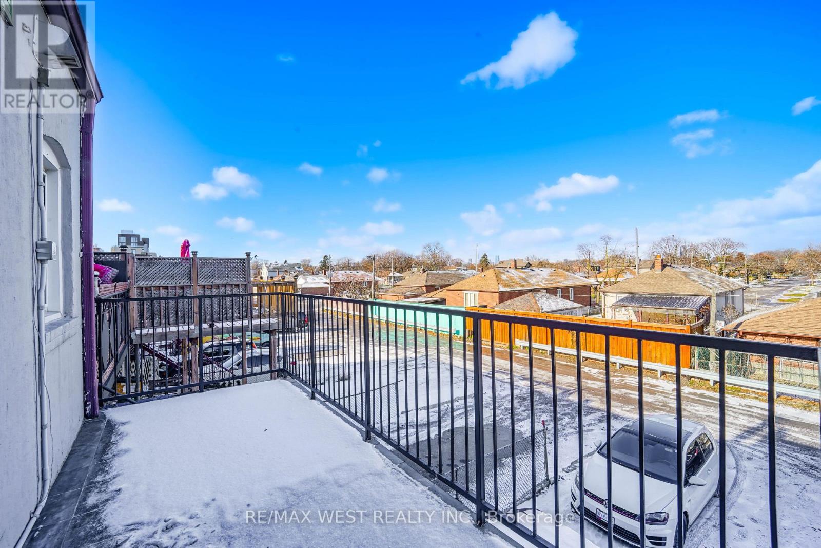 818a The Queensway, Toronto, Ontario  M8Z 1N5 - Photo 6 - W12604962