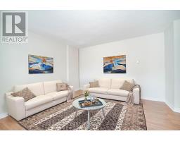 818A THE QUEENSWAY, Toronto, Ontario