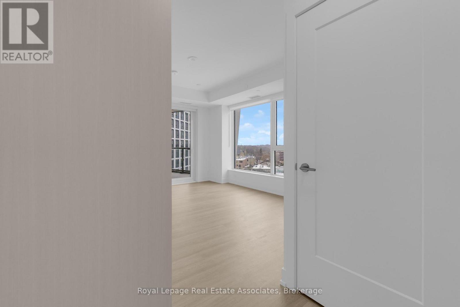 1012 - 60 Central Park Roadway, Toronto, Ontario  M9A 3K1 - Photo 17 - W12604966