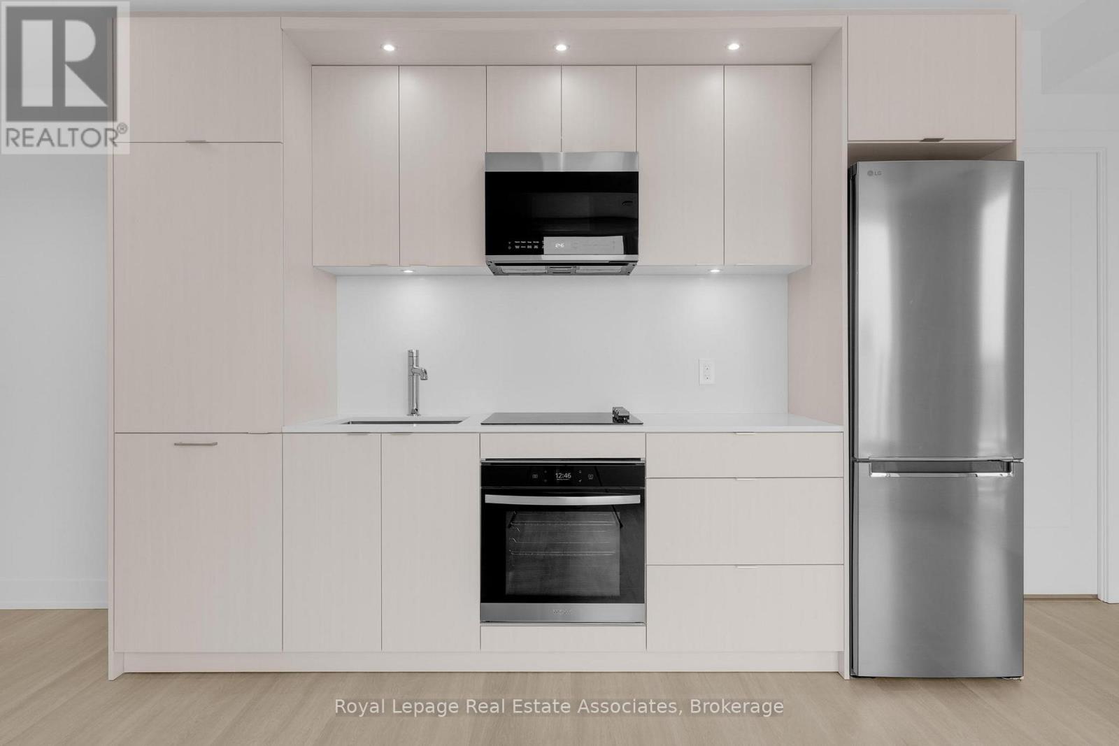 1012 - 60 Central Park Roadway, Toronto, Ontario  M9A 3K1 - Photo 5 - W12604966