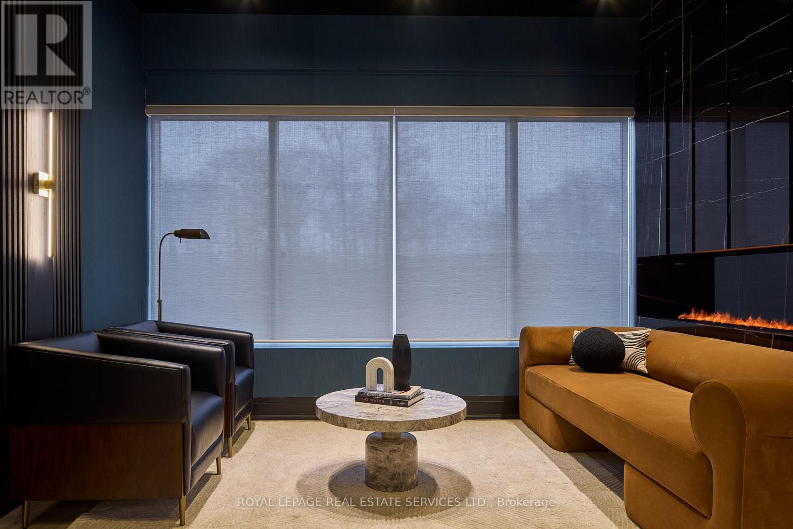 206 - 3475 Rebecca Street, Oakville, Ontario  L6L 6X9 - Photo 2 - W12604994