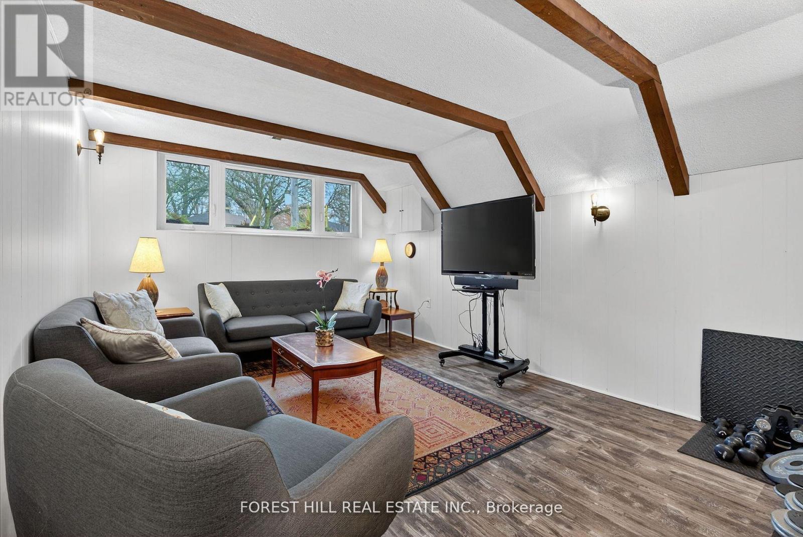 130 Verobeach Boulevard, Toronto, Ontario  M9M 1R1 - Photo 16 - W12605004