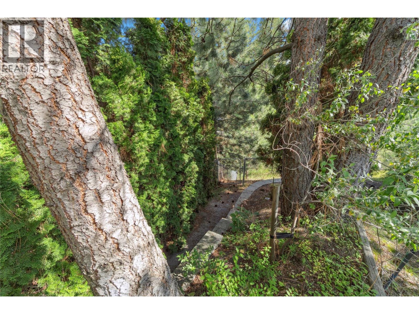 1869 Mckinley Court, Kamloops, British Columbia  V2E 2L9 - Photo 28 - 10370696