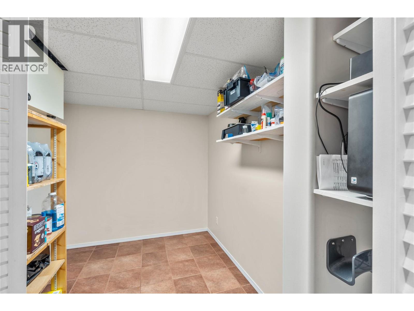 1869 Mckinley Court, Kamloops, British Columbia  V2E 2L9 - Photo 34 - 10370696