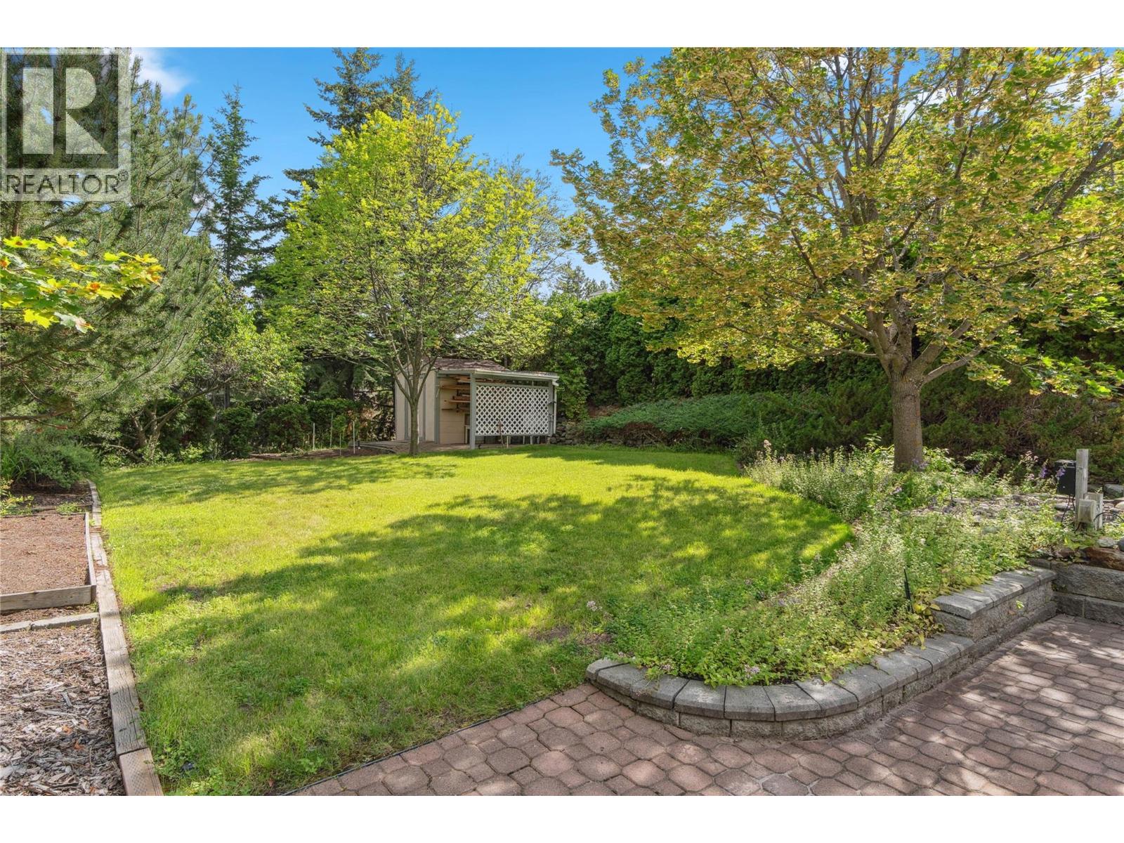 1869 Mckinley Court, Kamloops, British Columbia  V2E 2L9 - Photo 4 - 10370696