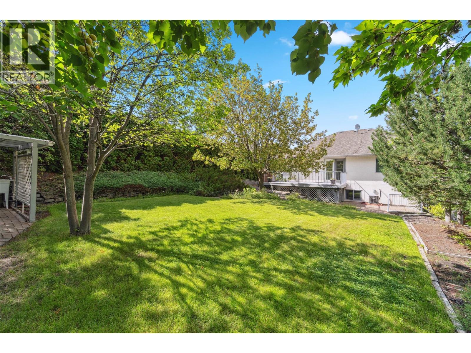 1869 Mckinley Court, Kamloops, British Columbia  V2E 2L9 - Photo 5 - 10370696