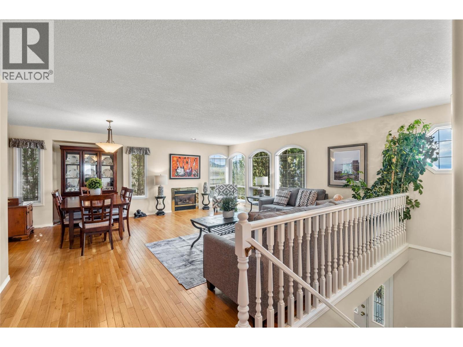 1869 Mckinley Court, Kamloops, British Columbia  V2E 2L9 - Photo 6 - 10370696