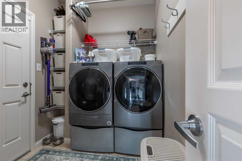 306 Twinriver Road W, Lethbridge, Alberta  T1J 5B9 - Photo 6 - A2273382