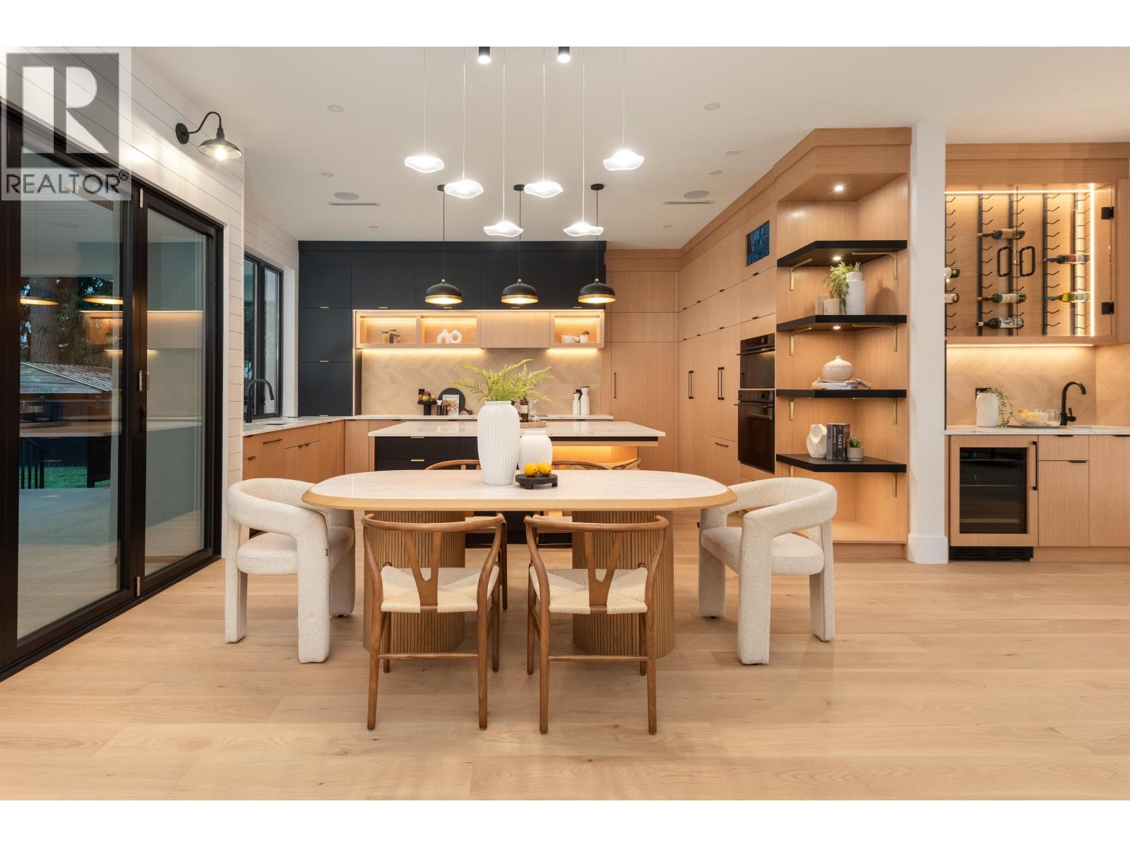 881 Porter Street, Coquitlam, British Columbia V3J 5B9 - Photo 7 - R3072310