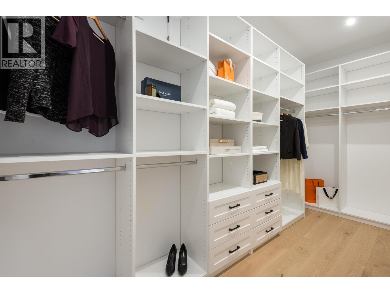 881 Porter Street, Coquitlam, British Columbia V3J 5B9 - Photo 25 - R3072310