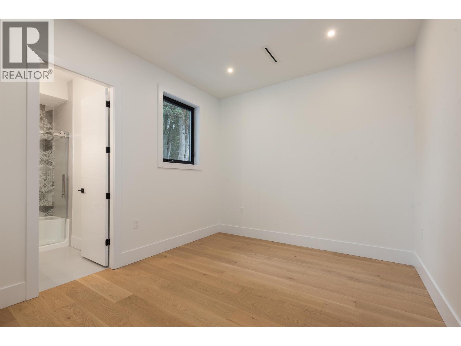 881 Porter Street, Coquitlam, British Columbia V3J 5B9 - Photo 16 - R3072310