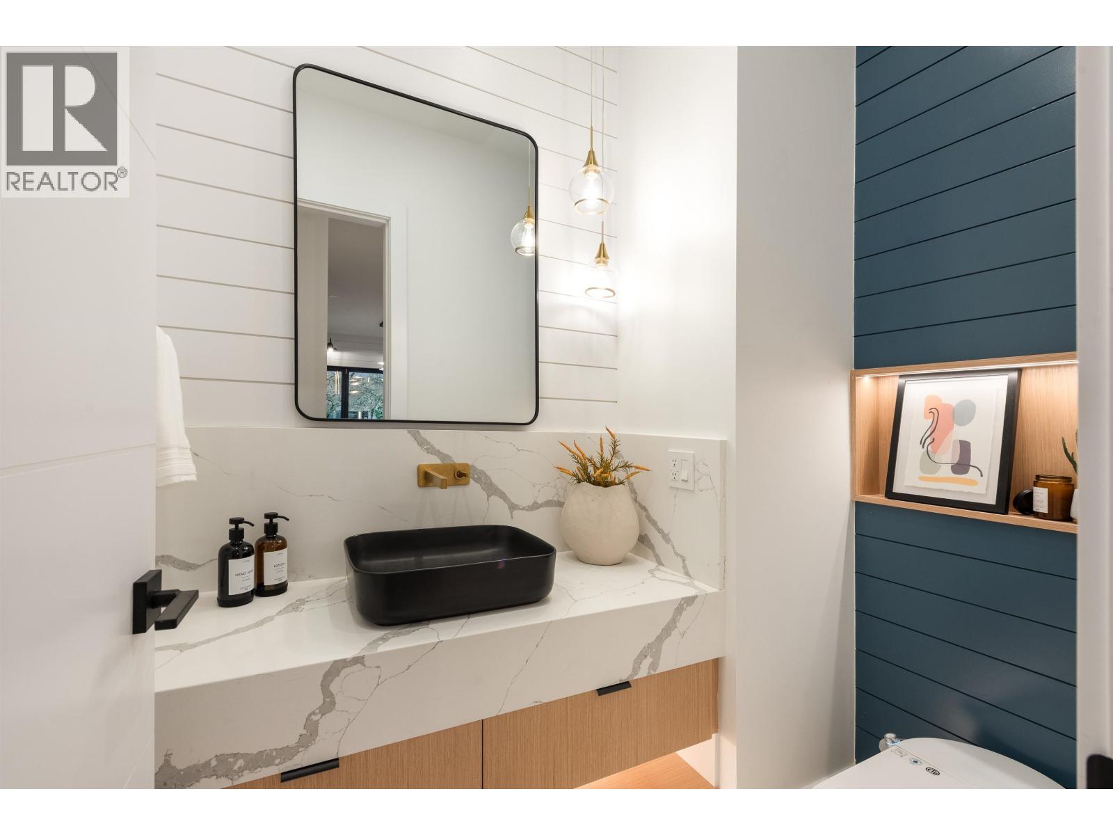 881 Porter Street, Coquitlam, British Columbia V3J 5B9 - Photo 17 - R3072310