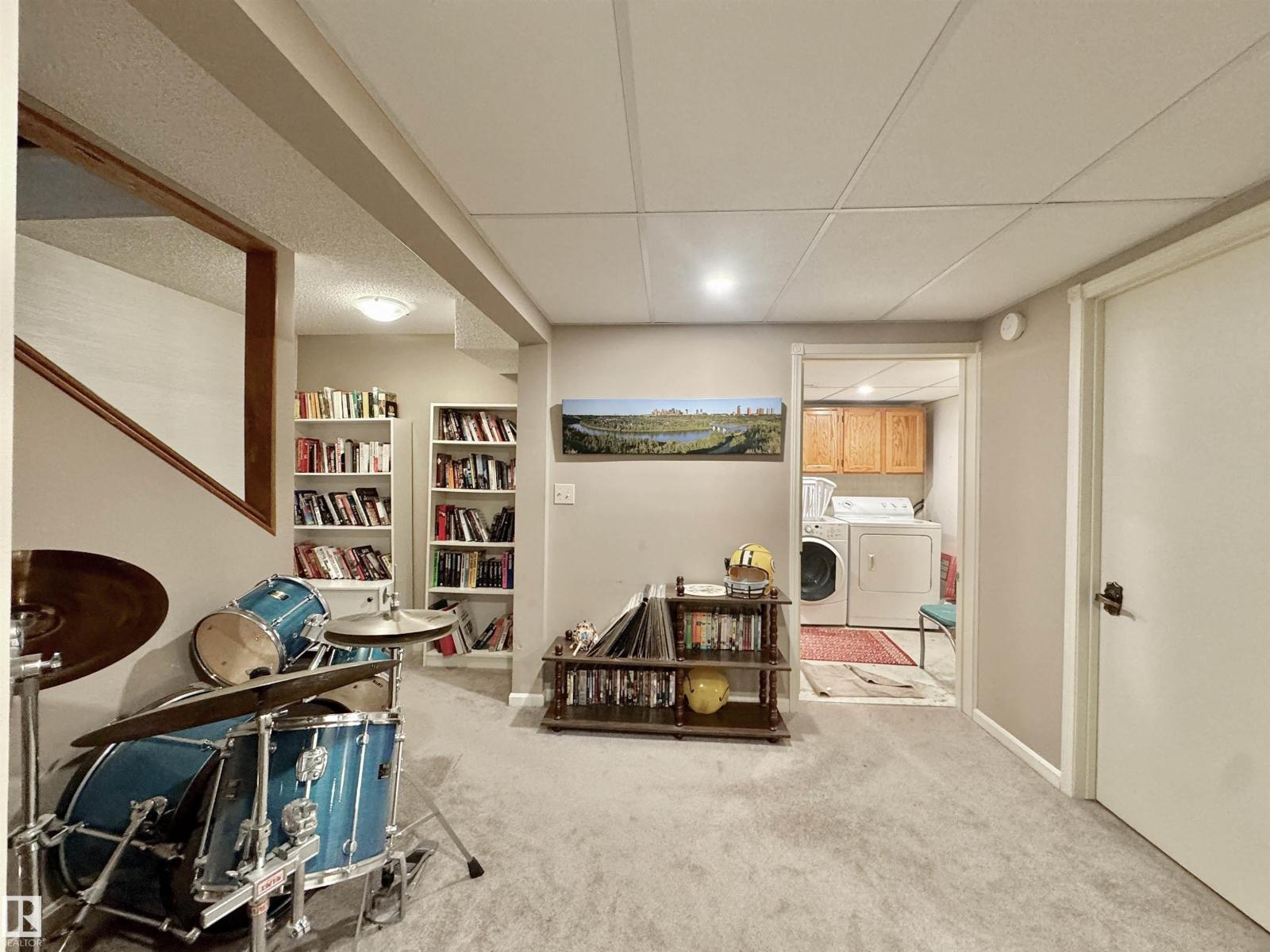 1035 109 St Nw, Edmonton, Alberta  T6J 5G2 - Photo 35 - E4467514