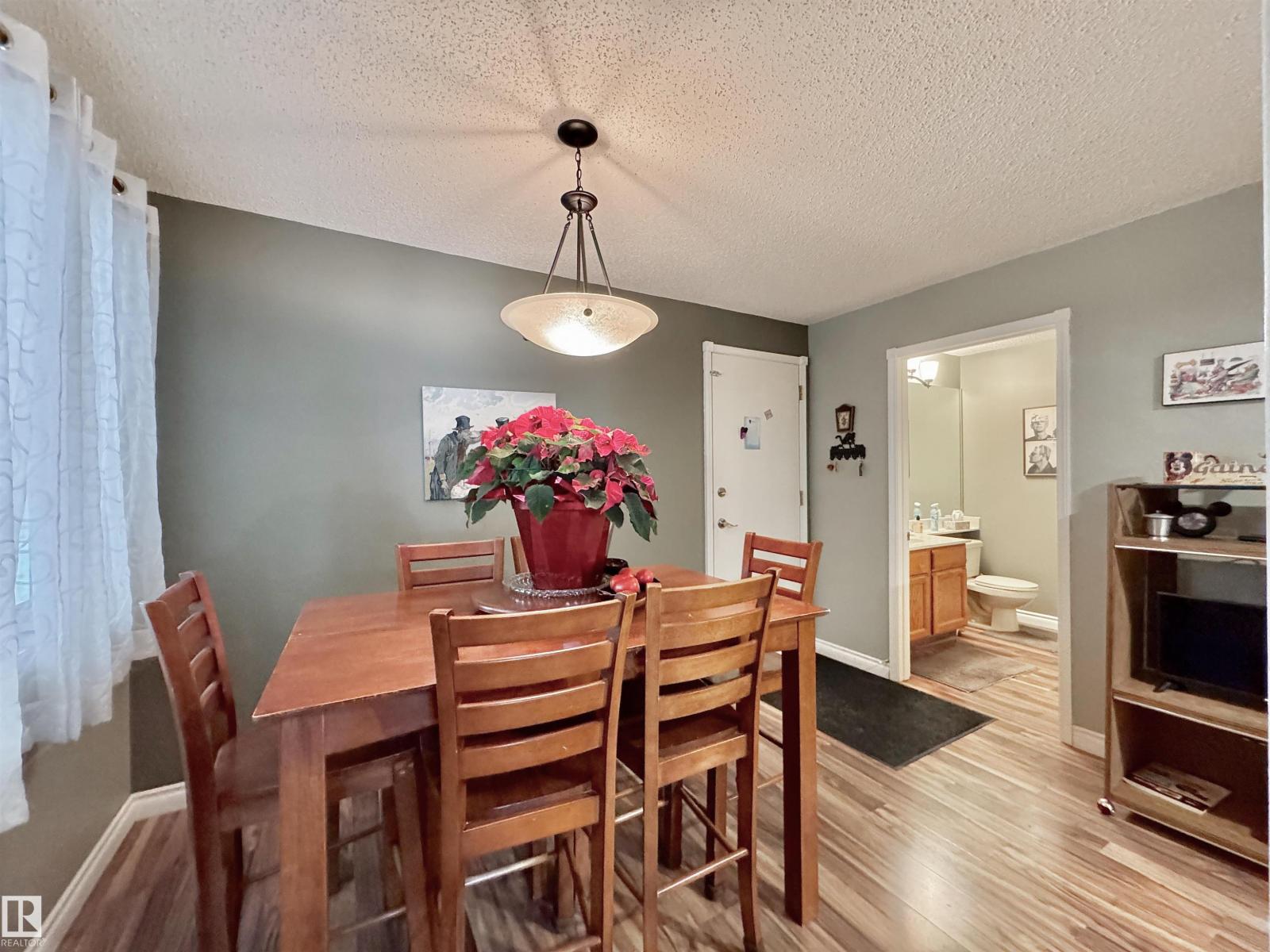 1035 109 St Nw, Edmonton, Alberta  T6J 5G2 - Photo 12 - E4467514