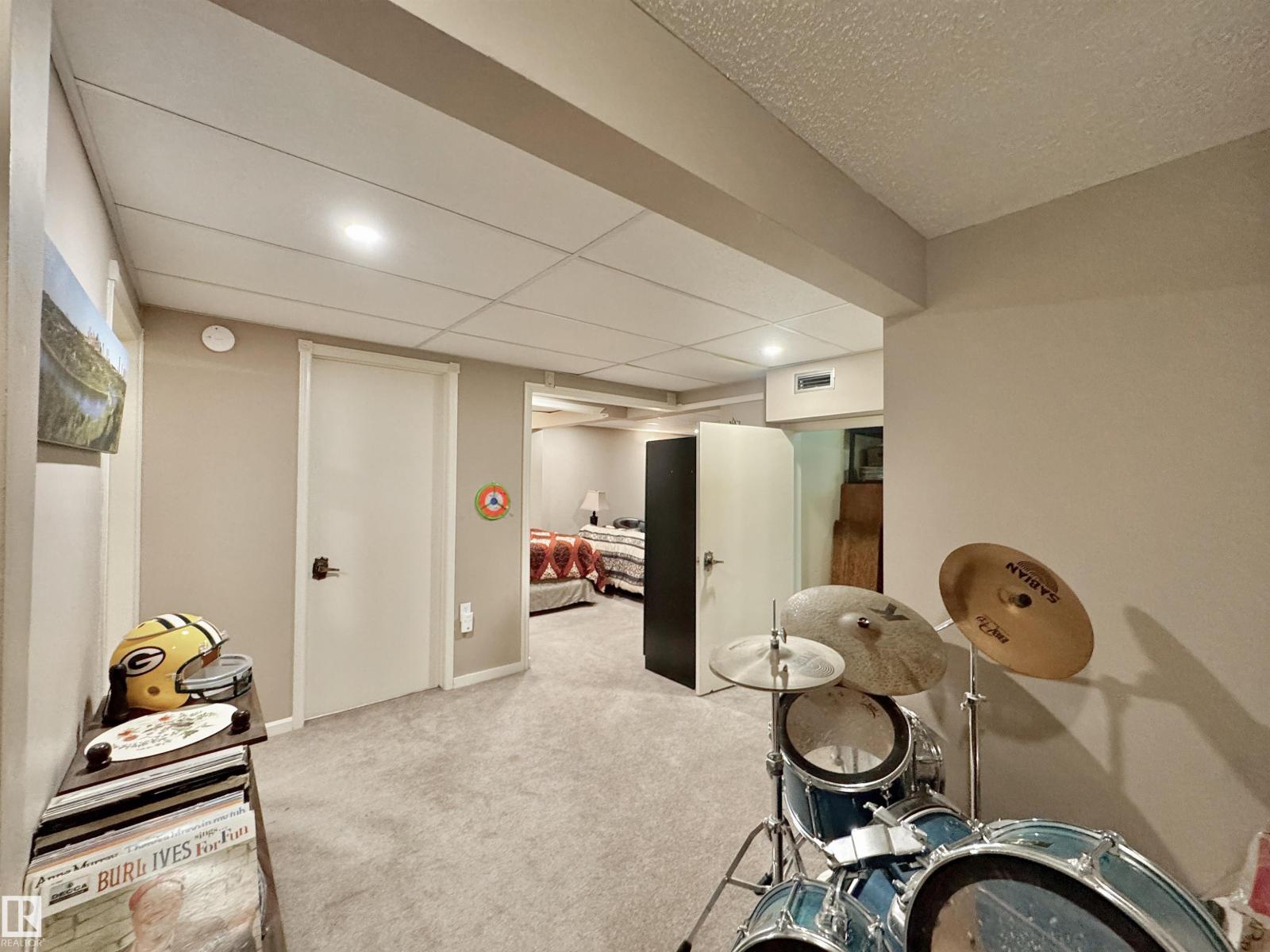 1035 109 St Nw, Edmonton, Alberta  T6J 5G2 - Photo 33 - E4467514