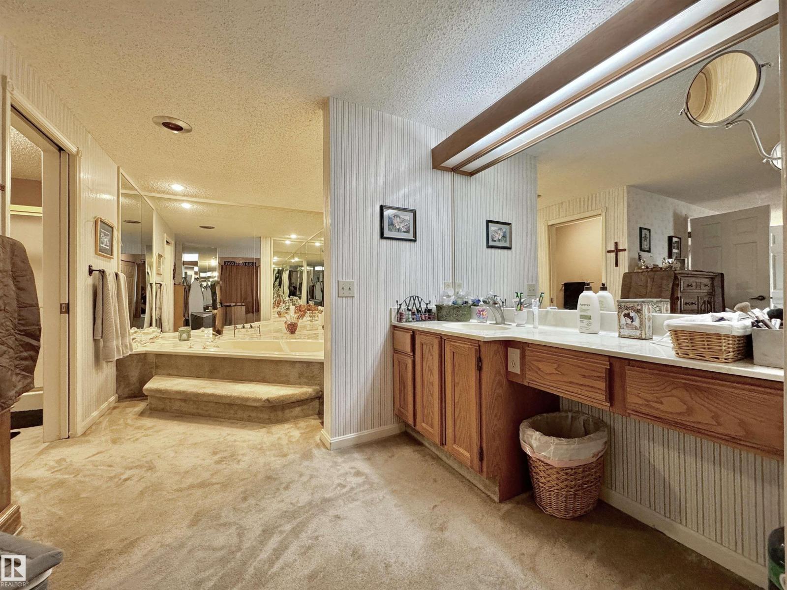 1035 109 St Nw, Edmonton, Alberta  T6J 5G2 - Photo 23 - E4467514