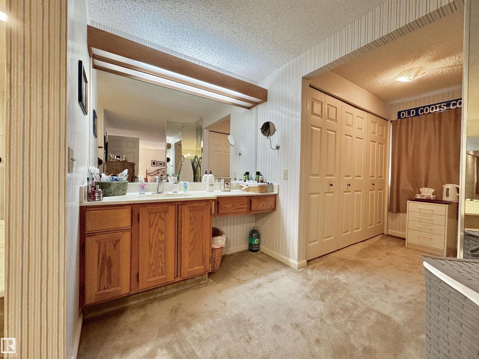 1035 109 St Nw, Edmonton, Alberta  T6J 5G2 - Photo 25 - E4467514