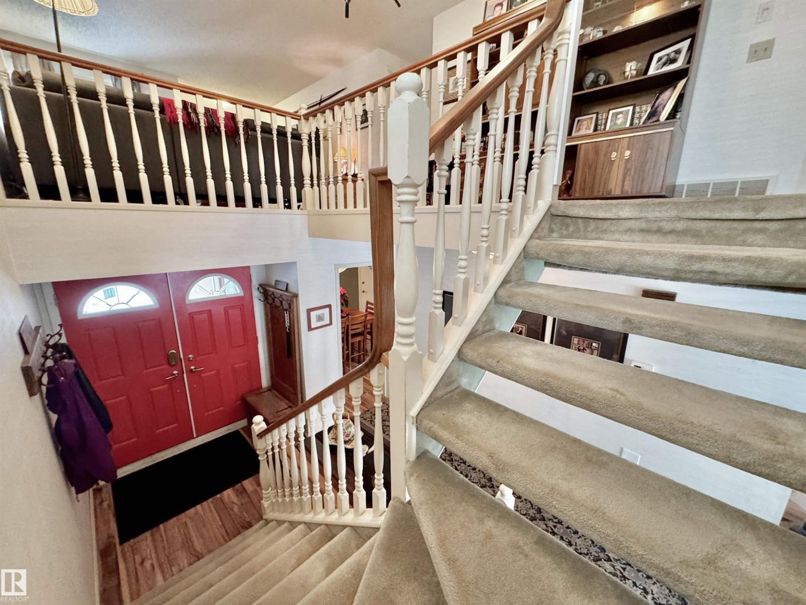 1035 109 St Nw, Edmonton, Alberta  T6J 5G2 - Photo 4 - E4467514