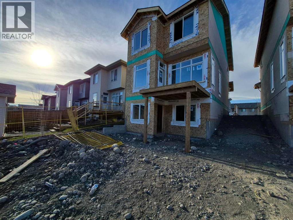 478 River Avenue, Cochrane, Alberta  T4C 3B8 - Photo 32 - A2270755