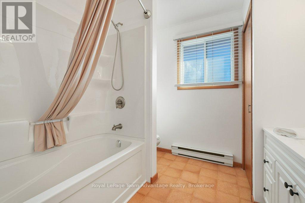 22 Virginia Heights, Parry Sound, Ontario  P2A 3A8 - Photo 27 - X12605056