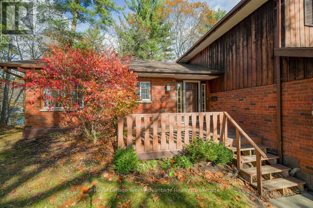 22 Virginia Heights, Parry Sound, Ontario  P2A 3A8 - Photo 3 - X12605056